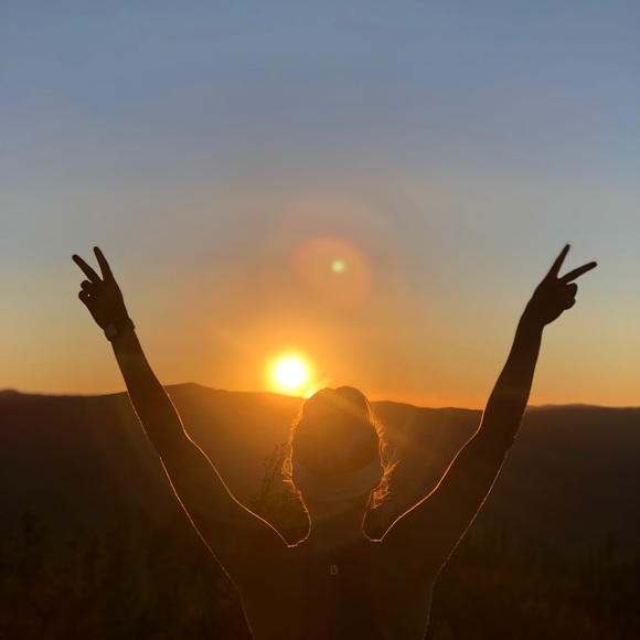 MEET ME! - Picture 3 of 3